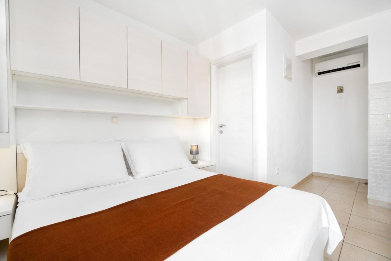 Apartments And Rooms Vuleta, Close To The Beach Makarska Exterior foto