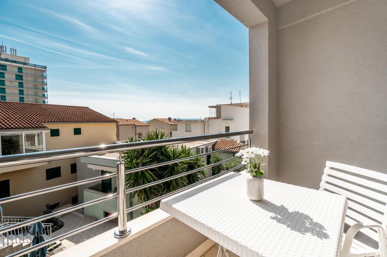 Apartments And Rooms Vuleta, Close To The Beach Makarska Habitación foto